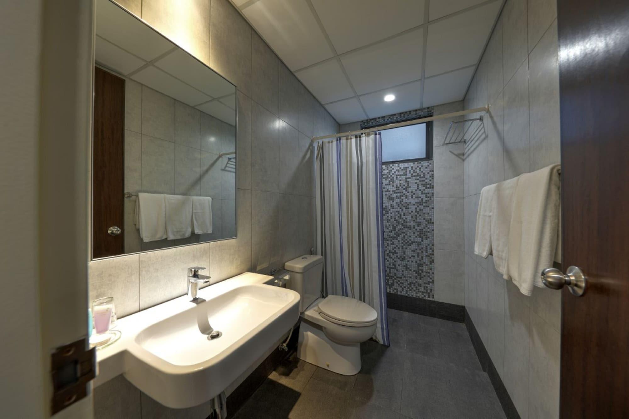 Acappella Suite Hotel, Шах-Алам Экстерьер фото